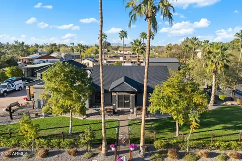 2352 E Florian Cir, Mesa, AZ 85204