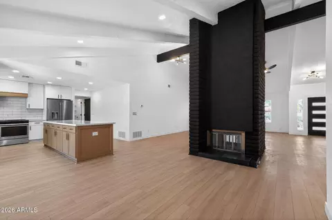 Entry Way - 9 E Surrey Ave, Phoenix, AZ 85022 photo 1 of 2