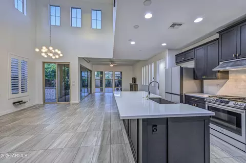12110 W Dale Ln, Peoria, AZ 85383