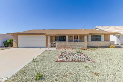 9443 W Arrowhead Dr, Sun City, AZ 85351