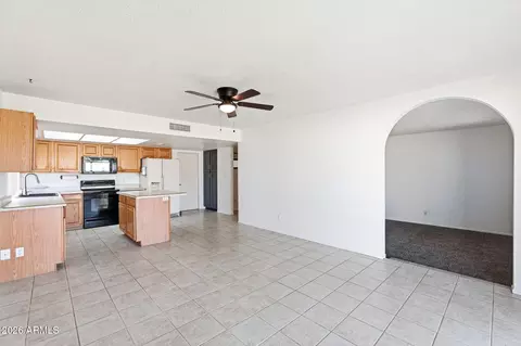 Living - 16802 N 34th Dr, Phoenix, AZ 85053 photo 1 of 6