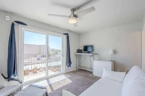 Bedroom - 17 E Ruth Ave #303, Phoenix, AZ 85020 photo 3 of 4