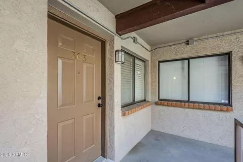 Exterior - 17 E Ruth Ave #303, Phoenix, AZ 85020 photo 2 of 2