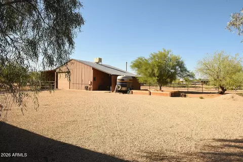 Exterior - 914 E Carlise Rd, Phoenix, AZ 85086 photo 10 of 10