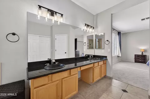Bath - 629 E Orchid Ln, Gilbert, AZ 85296 photo 4 of 7