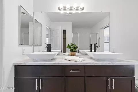Bath - 10701 E Arbor Ave, Mesa, AZ 85208 photo 2 of 3