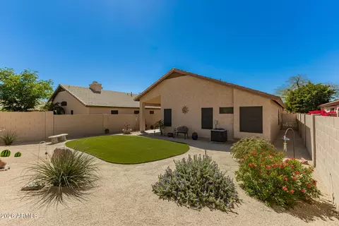 Exterior - 4432 E Melinda Ln, Phoenix, AZ 85050 photo 6 of 7