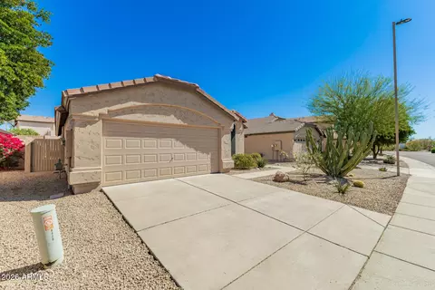 Exterior - 4432 E Melinda Ln, Phoenix, AZ 85050 photo 2 of 7
