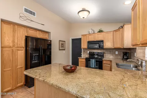 Kitchen - 4432 E Melinda Ln, Phoenix, AZ 85050 photo 1 of 4