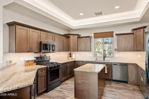 Kitchen - 1203 E Cedar Ln, Payson, AZ 85541 photo 2 of 3