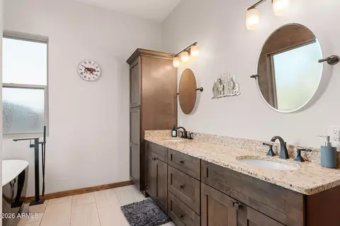 Bath - 1203 E Cedar Ln, Payson, AZ 85541 photo 1 of 4