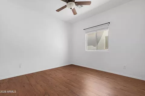 1656 W Cavedale Dr, Phoenix, AZ 85085