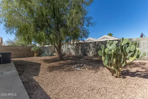 Exterior - 1294 W Mesquite Ave, Apache Junction, AZ 85120 photo 4 of 5