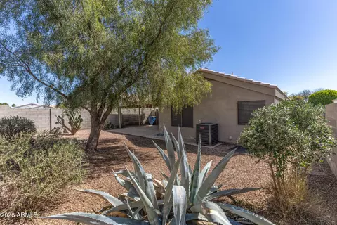 Exterior - 1294 W Mesquite Ave, Apache Junction, AZ 85120 photo 5 of 5