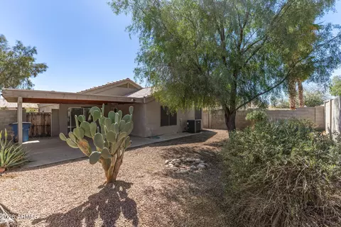 Exterior - 1294 W Mesquite Ave, Apache Junction, AZ 85120 photo 3 of 5