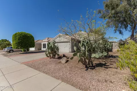 Exterior - 1294 W Mesquite Ave, Apache Junction, AZ 85120 photo 2 of 5