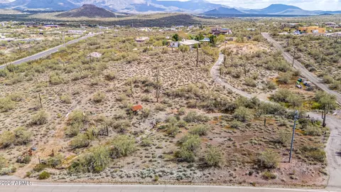 48 N Nnn N 27th Ave #-, New River, AZ 85087
