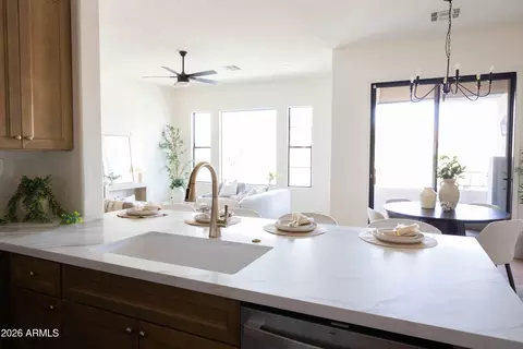 Kitchen - 3131 E Legacy Dr #2076, Phoenix, AZ 85042 photo 10 of 10