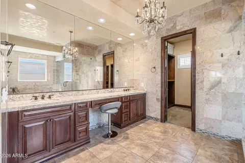 Bath - 2822 E Constance Way, Phoenix, AZ 85042 photo 3 of 8