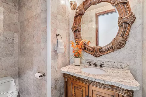 Bath - 2822 E Constance Way, Phoenix, AZ 85042 photo 1 of 8