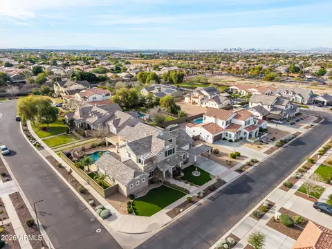 View/Area - 2822 E Constance Way, Phoenix, AZ 85042 photo 11 of 11