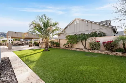 Exterior - 2822 E Constance Way, Phoenix, AZ 85042 photo 10 of 13