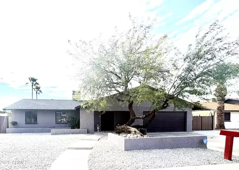 4207 W Campo Bello Dr, Glendale, AZ 85308
