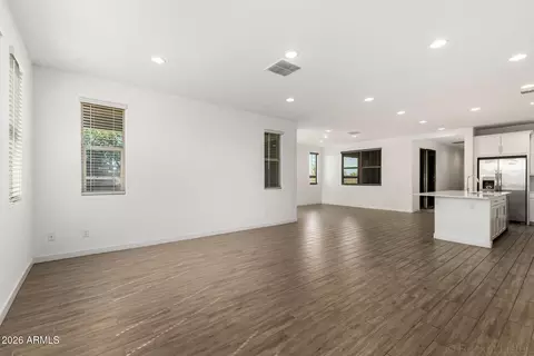 Living - 2209 E Meadowview Ct, Gilbert, AZ 85298 photo 1 of 4