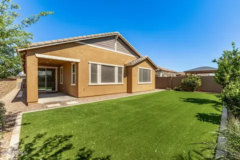 Exterior - 2209 E Meadowview Ct, Gilbert, AZ 85298 photo 7 of 10