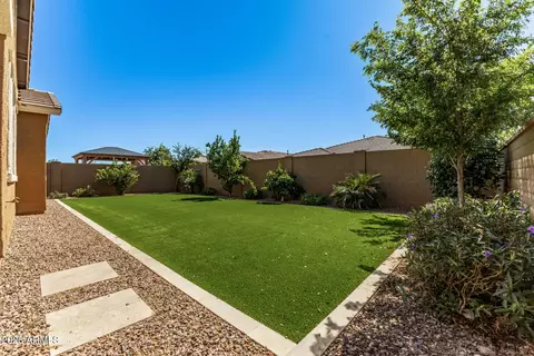 Exterior - 2209 E Meadowview Ct, Gilbert, AZ 85298 photo 6 of 10