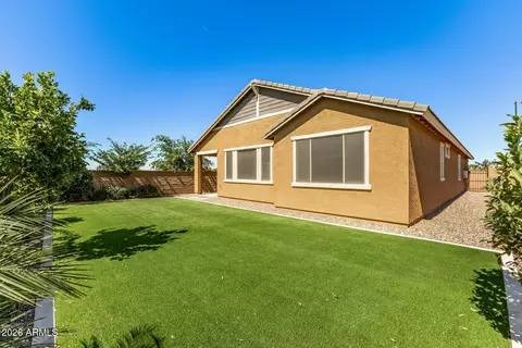 Exterior - 2209 E Meadowview Ct, Gilbert, AZ 85298 photo 8 of 10