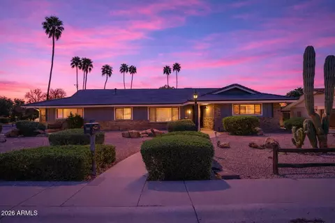 35 E Canterbury Ct, Phoenix, AZ 85022