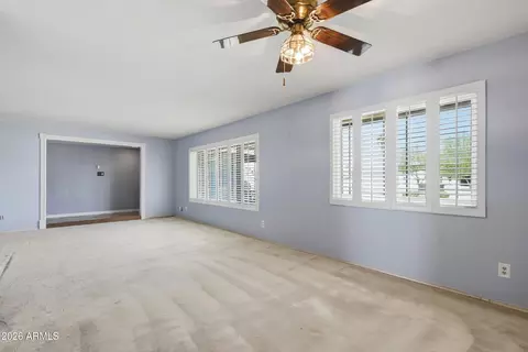 Living - 35 E Canterbury Ct, Phoenix, AZ 85022 photo 3 of 7