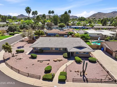 View/Area - 35 E Canterbury Ct, Phoenix, AZ 85022 photo 1 of 3