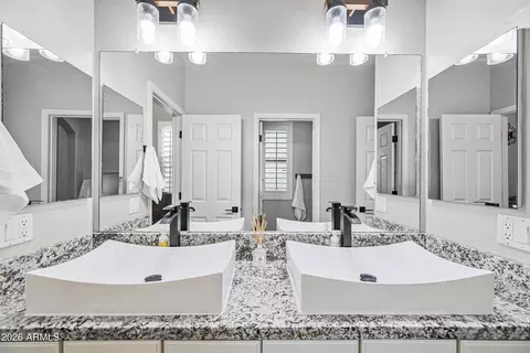 Bath - 5005 W Range Mule Dr, Phoenix, AZ 85083 photo 8 of 8