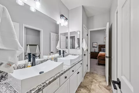 Bath - 5005 W Range Mule Dr, Phoenix, AZ 85083 photo 7 of 8