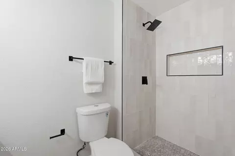 Bath - 930 S Dobson Rd #83, Mesa, AZ 85202 photo 2 of 3