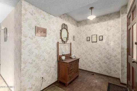 Other - 1319 W Lawrence Ln, Phoenix, AZ 85021 photo 2 of 5