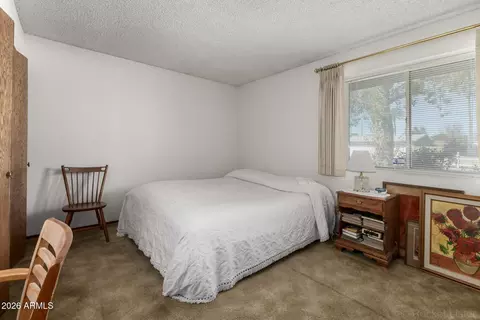 Bedroom - 1319 W Lawrence Ln, Phoenix, AZ 85021 photo 3 of 4