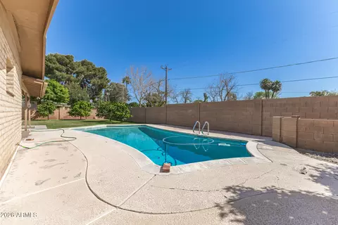 Exterior - 1319 W Lawrence Ln, Phoenix, AZ 85021 photo 9 of 9