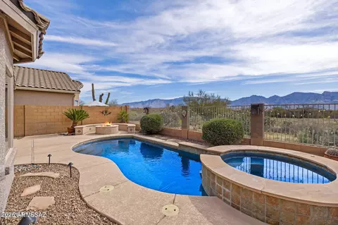 13384 N Atalaya Way, Oro Valley, AZ 85755