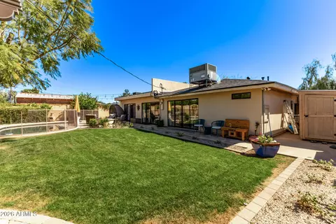 Exterior - 4330 E Turney Ave, Phoenix, AZ 85018 photo 7 of 9