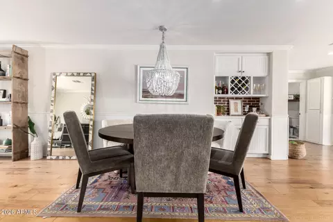 Dining - 4330 E Turney Ave, Phoenix, AZ 85018 photo 2 of 3