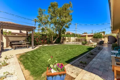 Exterior - 4330 E Turney Ave, Phoenix, AZ 85018 photo 6 of 9