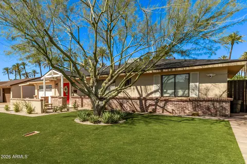 Exterior - 4330 E Turney Ave, Phoenix, AZ 85018 photo 4 of 9