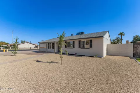 7701 W Fairmount Ave, Phoenix, AZ 85033 photo 7
