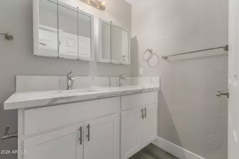7701 W Fairmount Ave, Phoenix, AZ 85033 photo 25