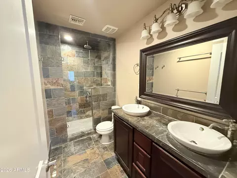 Bath - 3708 E Wethersfield Rd, Phoenix, AZ 85032 photo 2 of 5