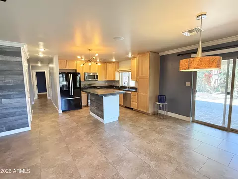 Kitchen - 3708 E Wethersfield Rd, Phoenix, AZ 85032 photo 2 of 11