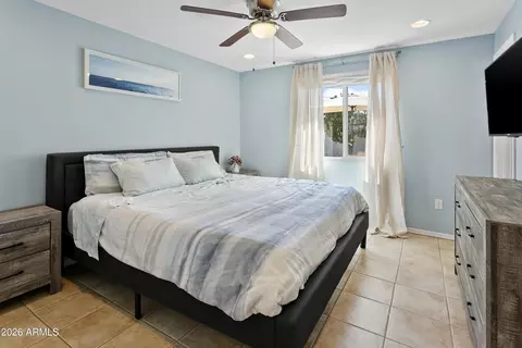 Bedroom - 3445 E Thunderbird Rd, Phoenix, AZ 85032 photo 1 of 4
